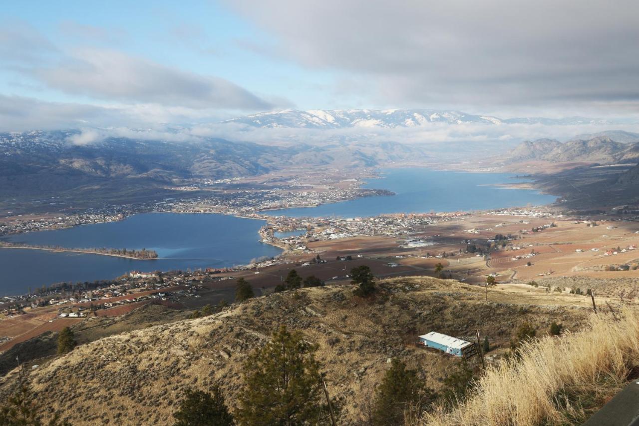 Sunshine And Wine Loft Hotell Penticton Exteriör bild